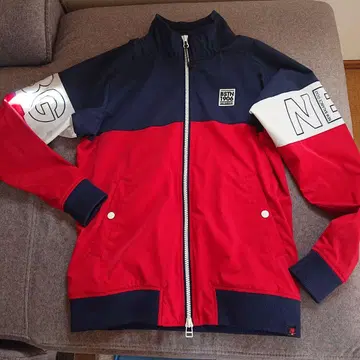 뉴발란스 집업 자켓 빨간색/네이비 사이즈 4 새상품급 중고