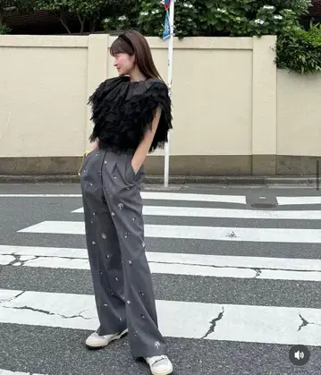 Bibiy B. 가든 팬츠
