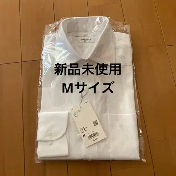 UNIQLO 슈퍼 논아이론 슬림핏 셔츠 포켓 있음