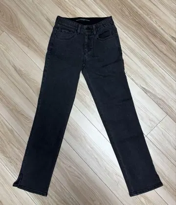 GUESS 스키니 데님 블랙