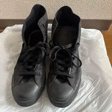 Converse 블랙 하이컷 스니커즈