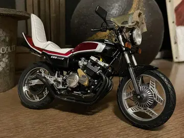 cbx400f 완성품 1/12 아오시마