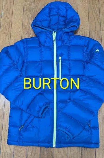 새상품급 BURTON 후드 부착 다운 자켓 S 파랑