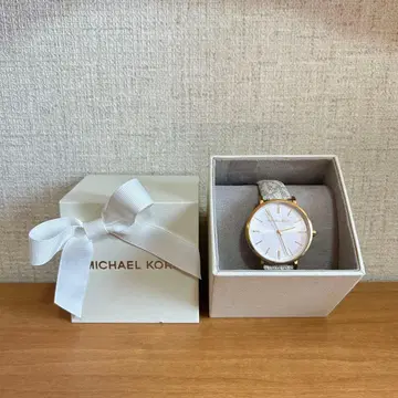 [ MICHAEL KORS ] 화이트 시계