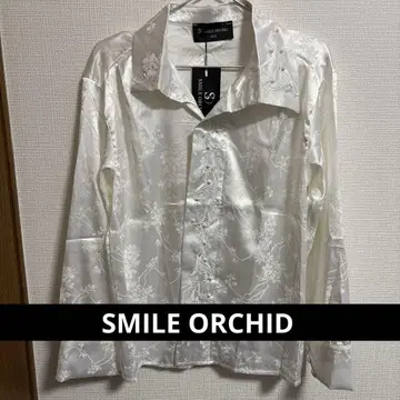 SMILE ORCHID 비대칭 옷깃 올 패턴 펄 장식 블라우스