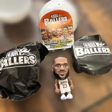 NBA Ballers 레브론 제임스 피규어