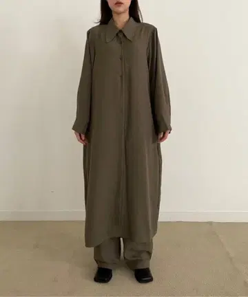 didot.showroom set up long sh ops