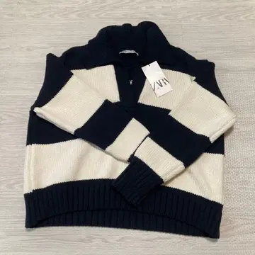 ZARA 보더 니트 M 네이비 x 화이트 택 포함 미사용