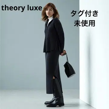 [ 택 포함 미사용 ] theory luxe 띠어리 럭스 니트 스커트 M