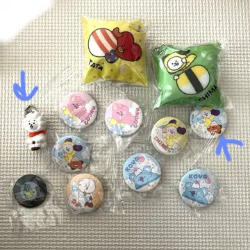 새상품 bt21 쿠라스시 피규어 캔뱃지 쿠션 참 묶음 판매
