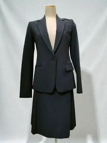 띠어리 셋업 네이비 수트