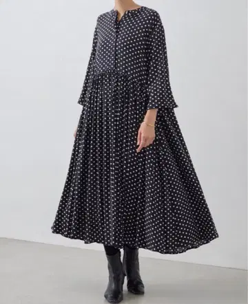 ( 새상품 미사용 ) BEARDSLEY 도트 개더 원피스 사이즈 1