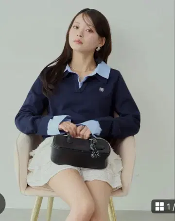chico 자수 장식 카라 니트 폴로