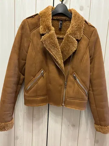 ZARA 스웨이드 라이더 아우터