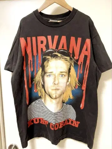 NIRVANA Kurt Cobain 티셔츠 L 사이즈