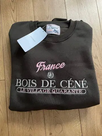 DISCOAT 디스코트 BOISE 자수 로고 맨투맨 브라운