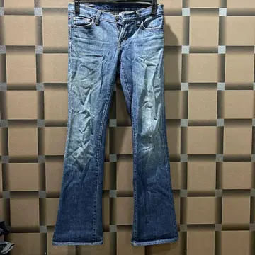 새상품급 CITIZENS Of HUMANITY 부츠컷 데님 사이즈 26