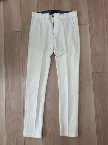BANANA REPUBLIC 29x32 화이트 슬랙스