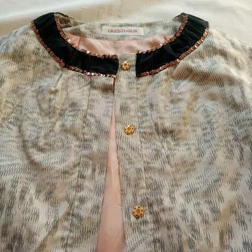 DRESSTERIOR 노카라 자켓 아이보리 블랙 드레스