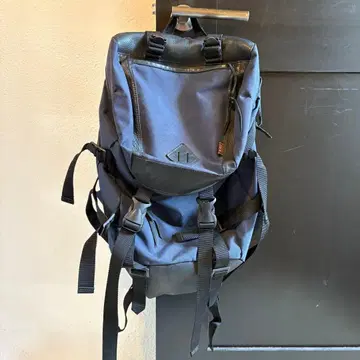 Mr.OLIVE 백팩