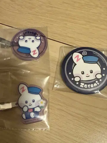 zeroni 제로니 유니니 헤어 클립 캔뱃지 E F상