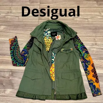 [ 새상품급 ] Desigual 소매 탈부착 가능 자켓