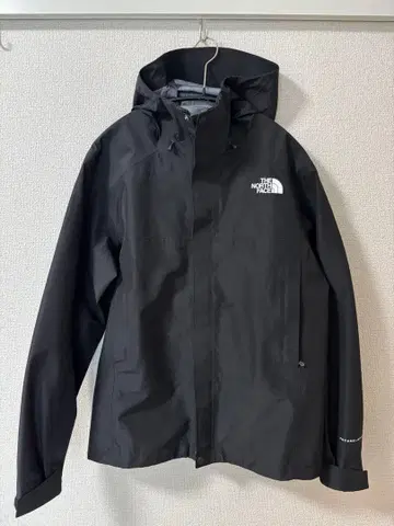 새상품급 The North Face 블랙 마운틴 후드티