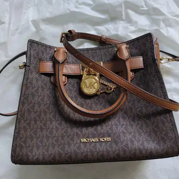 MICHAEL KORS 브라운 숄더백