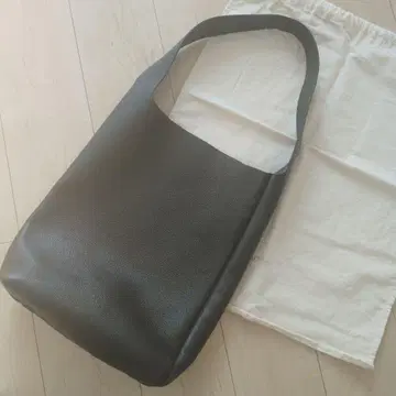 Aeta 아에타 PG02 M 숄더백 블랙