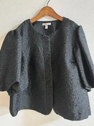 H&M 자카드 퍼프 슬리브 블라우스 M 사이즈