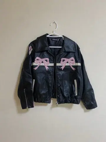 UNIMORE 블랙 레더 리본 자켓