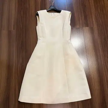 폭시 뮈게 울 실크 원피스 드레스 38 화이트