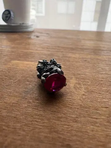 저스틴 데이비스 CROWNLET 펜던트