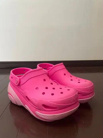 크록스 핑크 샌들