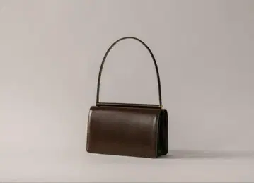 TOUT Y EST 포멜 백 브랜드 박스 포함