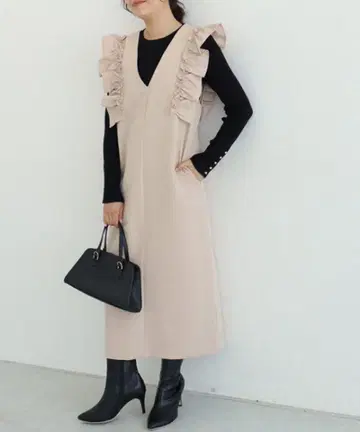 숄더 프릴 V넥 오버롤 스커트 오버롤 스커트 프릴 디자인