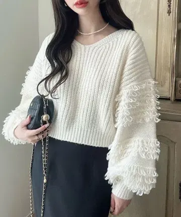 JUNOAH Meiru 루프 니트 풀오버 아이보리