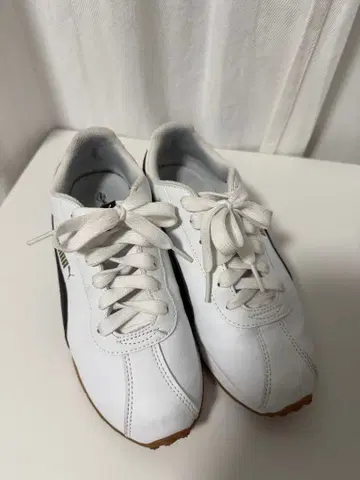 PUMA x BTS LOVEMYSELF 스니커즈