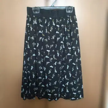 Chambre de Charme 블랙 플레어 스커트 일본제
