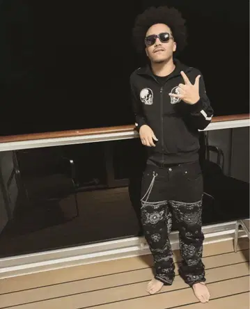 넘버 (n)ine 04ss 스컬 저지