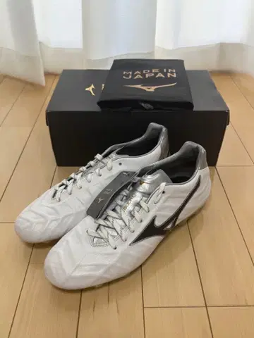 레뷸라 V1 재팬 [ 본질의 화이트 ]