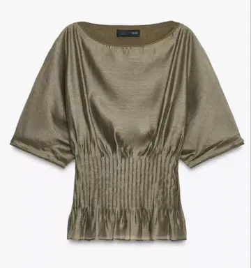 ZARA 플리츠 상의 이번 시즌 상품입니다