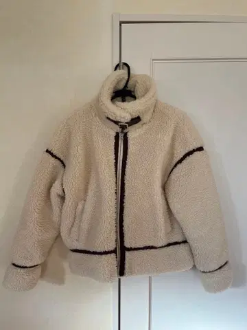 보아 자켓 플리스 크림색