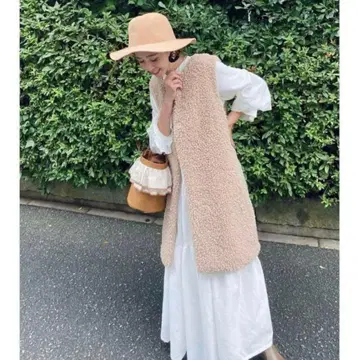 [ 미사용 새상품 ] HOWDY. 모코 롱 베스트 베이지 하우디