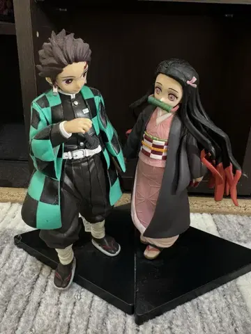 탄지로와 네즈코 피규어