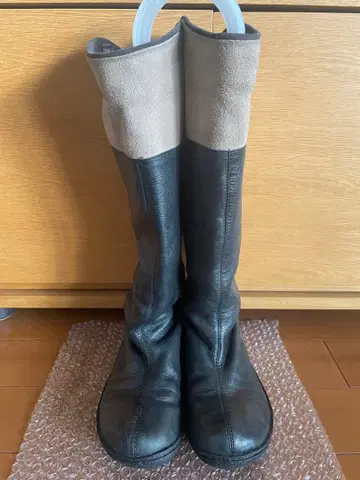 CAMPER 캠퍼 가죽 롱 부츠 블랙 x 베이지 35