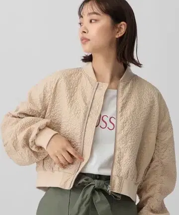 미사용 하단 택 포함 SALOON 퍼프 자카드 블루종 베이지