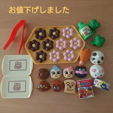 호빵맨과 베네세 등 도넛 빵 완구 세트