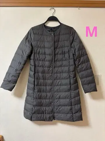 새상품급 UNIQLO 울트라 다운 컴팩트 코트 M 사이즈 그레이