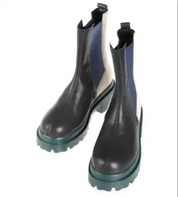 UN3D. 아쓰리드 부츠 38